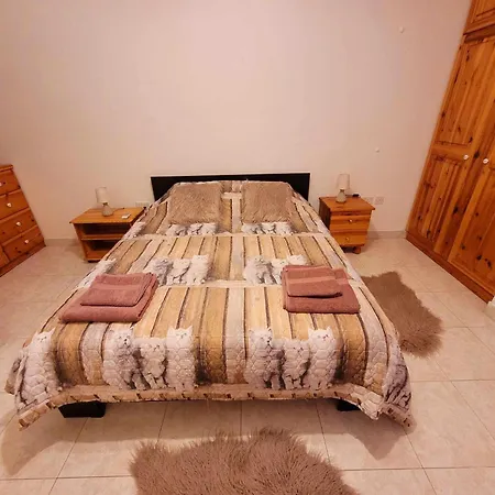 Private One-bedroom Simplicity&serenity Is-Swieqi