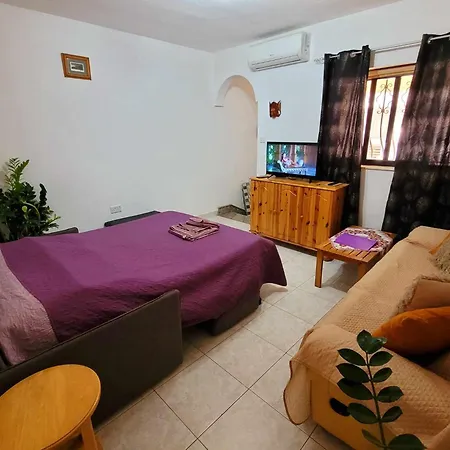Apartment Private One-bedroom Simplicity&serenity Is-Swieqi