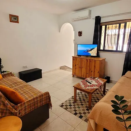 Appartement Private One-bedroom Simplicity&serenity Is-Swieqi